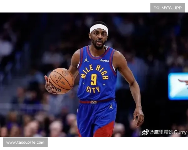 霍勒迪谈波津:他是个坚强的人,支持他无论是否上场(霍勒迪吧) 霍勒迪谈波津:他是个坚强的人,支持他无论是否上场(霍勒迪吧)