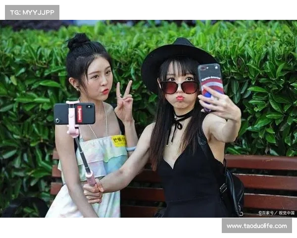 黄膳门风波:女主播为何为吸引注意力挑战底线,事件背后反映了什么社会问题 黄膳门风波:女主播为何为吸引注意力挑战底线,事件背后反映了什么社会问题